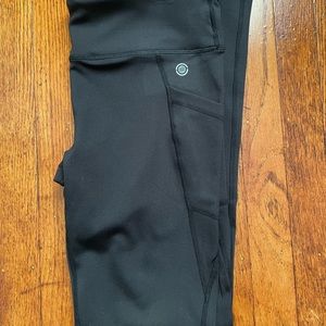 Max Studio Performance Leggings- NWT- Size Medium - Black